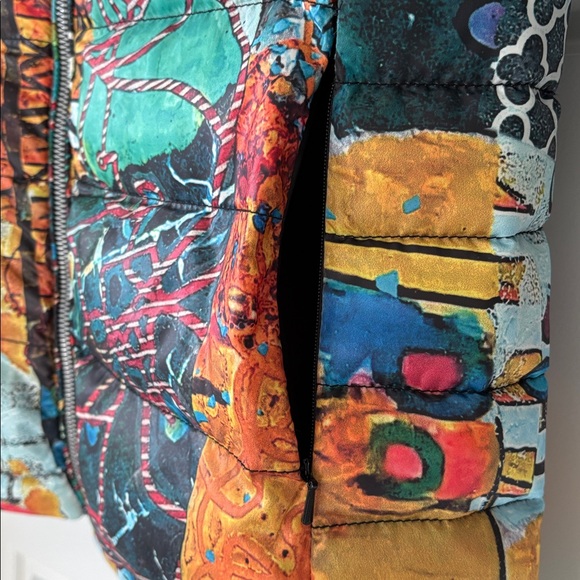Simply Art by Dolcezza NWT artsy light quilted paffer jacket size S. - Picture 7 of 14